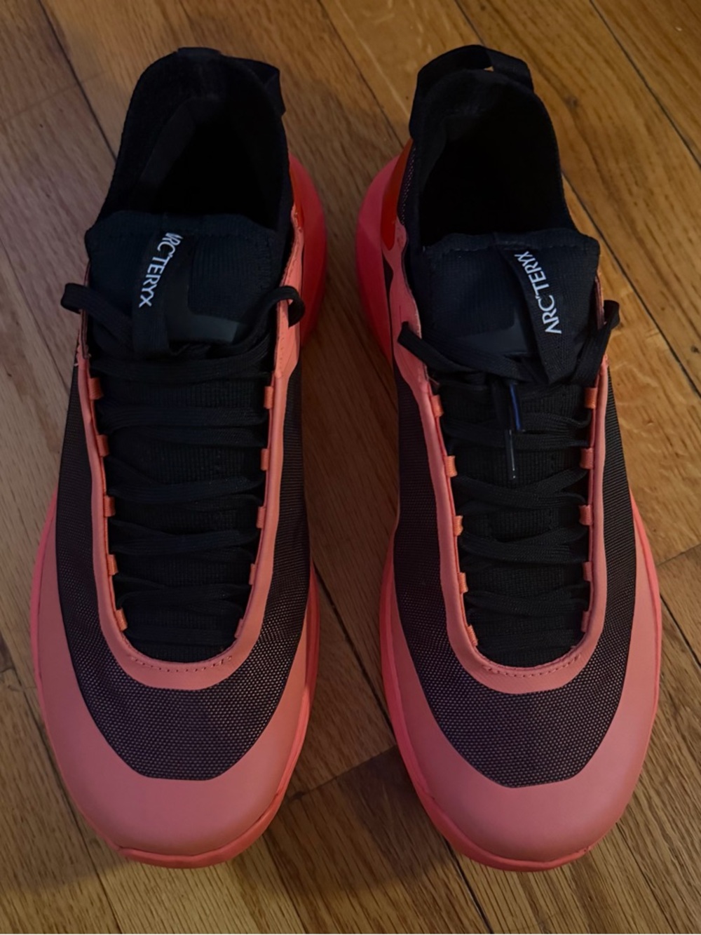 NEW SAMPLE Arc’Teryx Women’s Vertex Alpine Shoe Dynasty/Sequoia Red Sz 7 - Picture 2 of 5